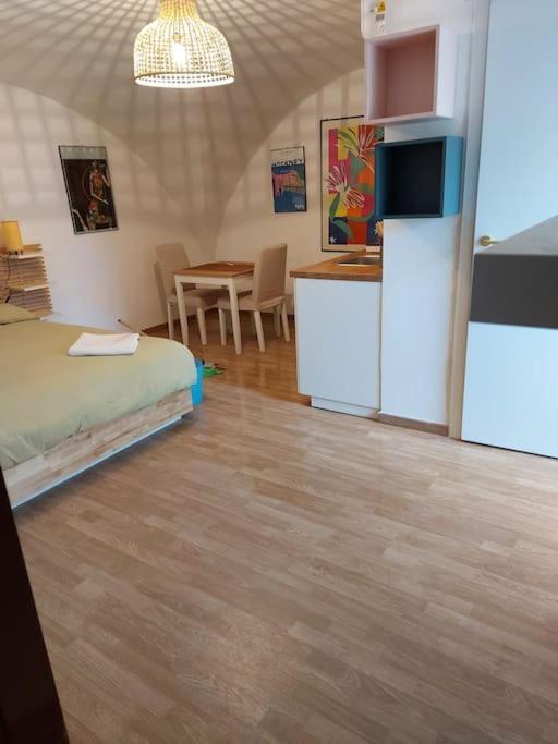 Quintino Sella 175 Foresteria Matisse Bari